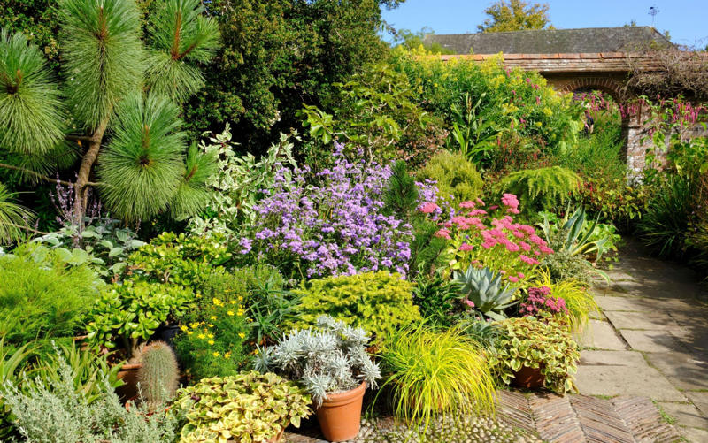 Sissinghurst, How to create Sissinghurst at home, Levens Hall, How to recreate Levens Hall at home, Great Dixter, How to recreate Great Dixter at home