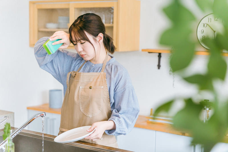 料理は考えることと片づけることを減らすとラクになる, ①「献立を考える時間」を削減する, ②洗い物を増やさない調理に変える, 料理は上手になるより、やることを減らす, ▼あわせて読みたい