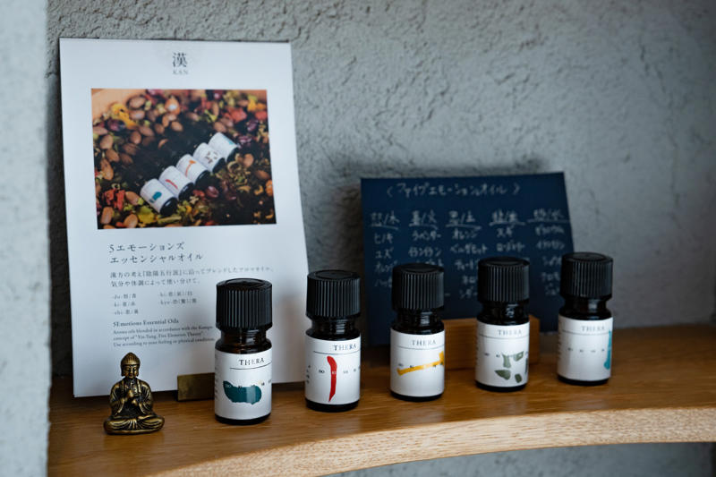 古都・奈良から始まった、薬草と祈りの世界 , ―― ブランドを立ち上げたきっかけを教えて下さい。, 五感を満たし、社会を癒やすテラのギフト, ―― 特におすすめしたい手土産となるアイテムは何でしょうか？, ―― 伝統文化と地域の未来を掲げるコンセプトについて教えてください。, ―― ブランドが目指す未来についてもお聞かせください。