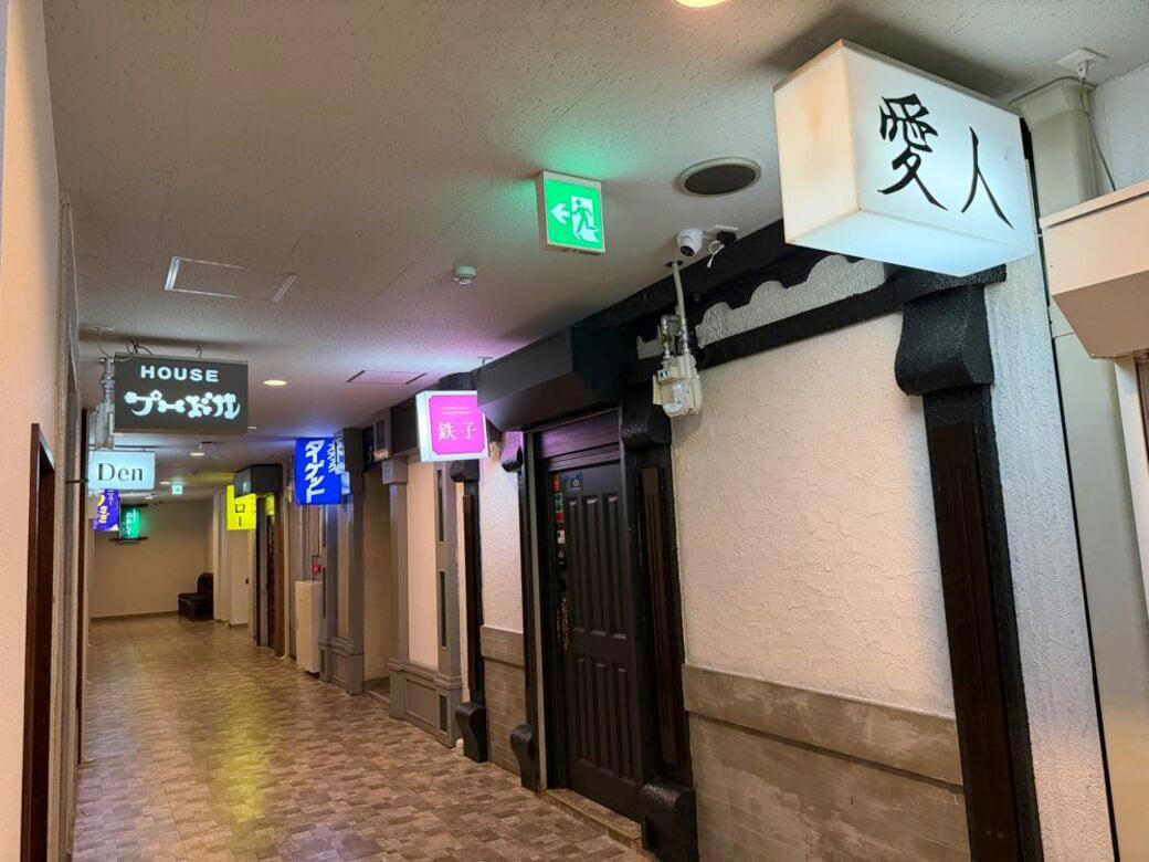 2028年3月末で大鰐線が休止, 「廃止」ではなく、「休止」, 弘南鉄道とのコラボルーム, 名物は「つゆ焼きそば」, 星野リゾートとのコラボ列車も, 硬券の入場券が人気