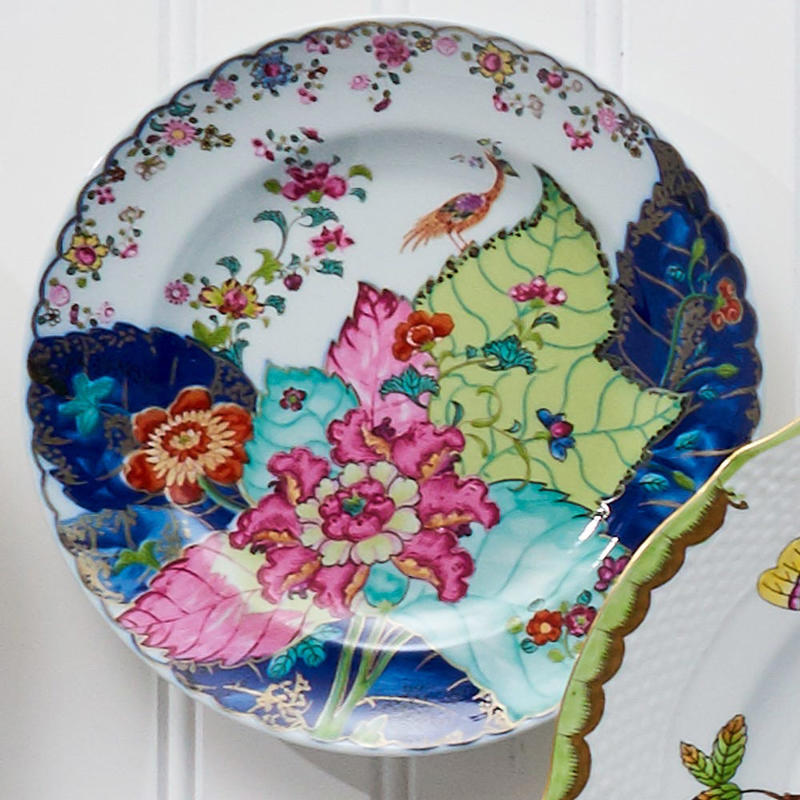 U.S. Navy Serveware, English Feather-Edge Pieces, Vintage China Patterns, Trompe L’oeil Plates, Yacht Club China, Statement Serveware, 18th-Century Chinese Export