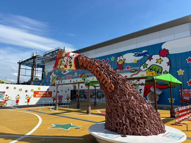 ・外観からすでにベビースター世界, ・大人も普通に本気になる, ・オリジナルベビースター作りが楽しい, ・ピンクのピザが想像以上にちゃんとしてる, ・ブタメンパラダイスを思い出す, ・気づけば6時間以上滞在, ・今回訪れた店舗の詳細