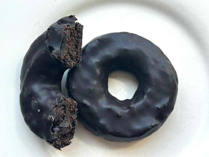 7. Entenmann's Rich Frosted Donuts, 6. Entenmann's Cinnamon Donuts , 5. Entenmann's Powdered Donuts, 4. Entenmann's Devil's Food Donuts, 3. Entenmann's Plain Donuts , 2. Entenmann's Buttermilk Glazed Donuts , 1. Entenmann's Crumb-Topped Donuts