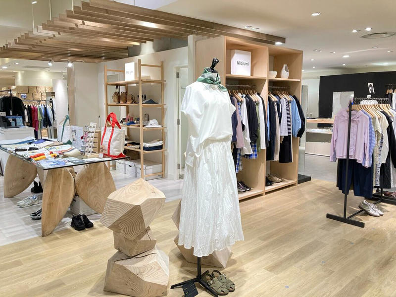 年齢と身長による、「似合ってないかも？」の壁, 「3300円」で体験するプロのサービス, 凹凸感を見せるより縦長のラインをどう出すか, プロの裏側にあった見えない努力, 得られた「心の豊かさ」