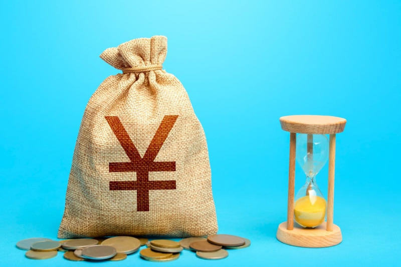 日本の平均寿命は男性81歳、女性87歳, 【70歳代・二人以上世帯】金融資産保有額の平均と中央値, 金融資産保有額の平均値・中央値, 貯蓄ゼロ世帯の割合, 国民年金・厚生年金の平均月額, 【国民年金の平均月額】, 【厚生年金の平均月額】, 【70歳代・二人以上世帯】家計収支の内訳, 【70歳〜74歳】家計収支の内訳, 【75歳以上】家計収支の内訳