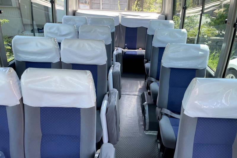 事故の背景と構造的課題, 運行を支える契約構造の重要性, 運行指示書の義務と内容の共有, 契約主体としての学校側の限界, 安全コスト上昇と運賃の新制度, 予算不足と安全確保の矛盾, 低コスト追求が生む発注の歪み, 三者連携の不完全性と課題, 構造的帰結としての事故防止