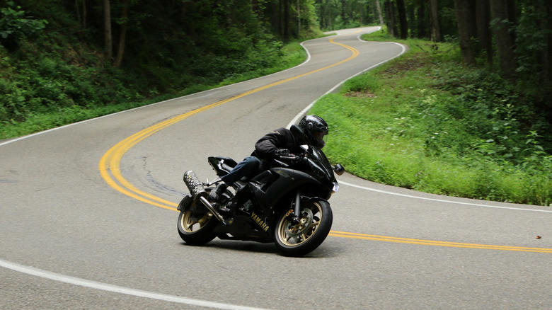 Kancamagus Scenic Byway, New Hampshire, Going-to-the-Sun Road, Montana, The Twisted Sisters, Texas, Tail of the Dragon, Tennessee/North Carolina, Now go chase those curves