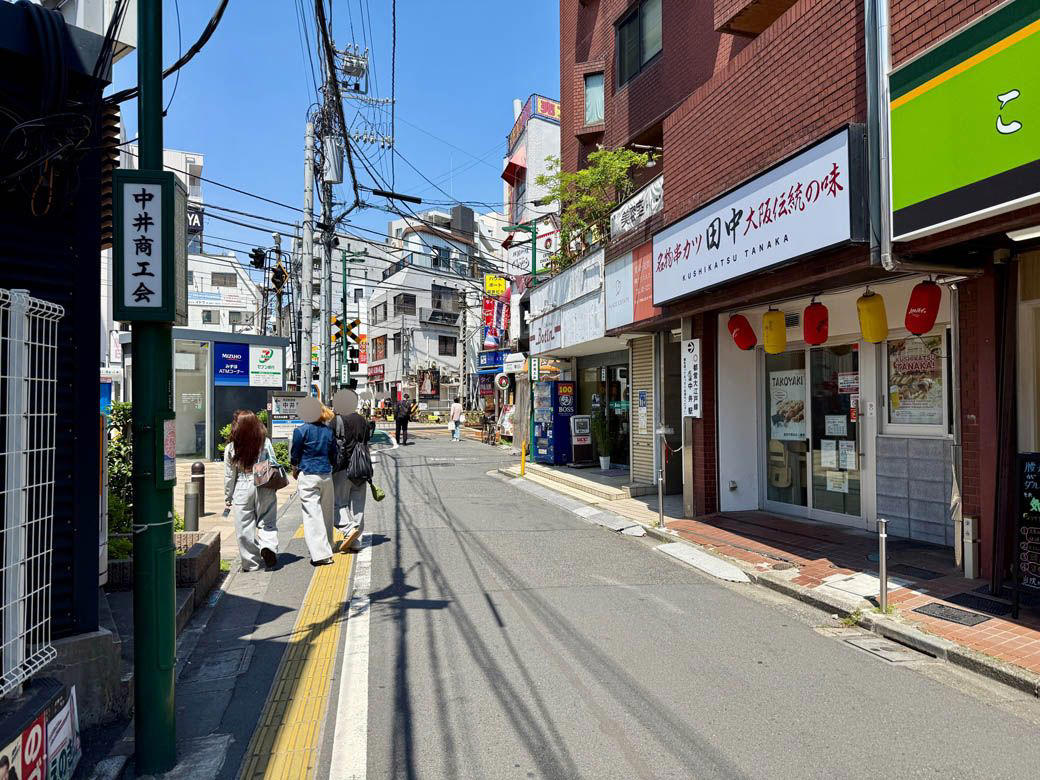 駅周辺は狭い道に商店や住宅が混在, 中井・落合の低地エリアを歩く, 山手通り沿いの景色, 台地には戸建てが並ぶ, 台地と低地で景色が異なる理由, 小工業と、進む宅地化, 台地と低地で異なる歴史を刻んできた