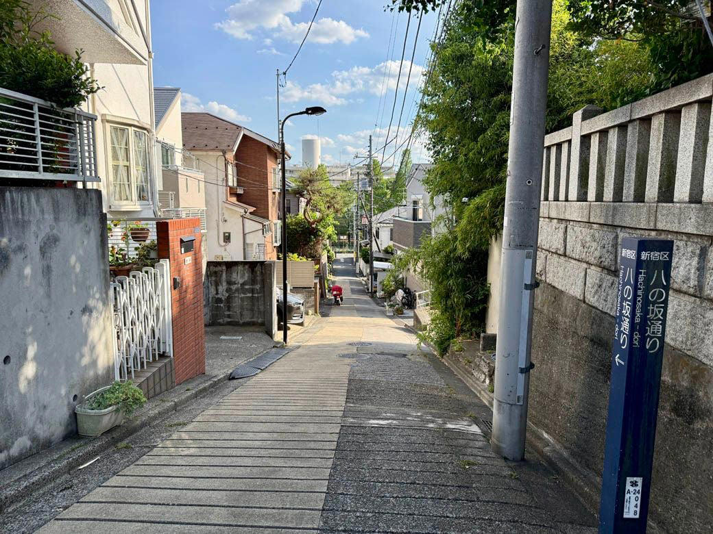 駅周辺は狭い道に商店や住宅が混在, 中井・落合の低地エリアを歩く, 山手通り沿いの景色, 台地には戸建てが並ぶ, 台地と低地で景色が異なる理由, 小工業と、進む宅地化, 台地と低地で異なる歴史を刻んできた