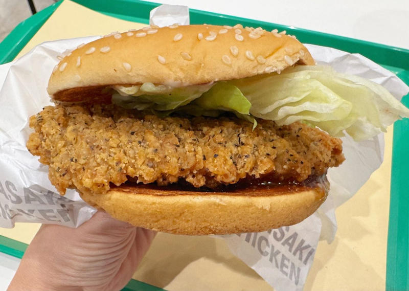 【1】北海道じゃがチーズてりやき｜ゴロゴロポテトと濃厚チーズが絶妙, 【2】博多明太バターてりやき｜ピリ辛明太とバターの背徳感がクセになる, 【3】名古屋名物 手羽先風黒胡椒ジューシーチキン｜スパイシーで食べ応え抜群！, 【4】＜朝マック限定＞北海道じゃがチーズてりやきマフィン, 【5】シャカシャカポテト 金沢名物黒カレー味｜中毒性の高いスパイシーポテト, ファン歓喜！「聖闘士星矢」コラボの限定パッケージも合わせてチェック, まとめ｜期間限定のご当地マックで日本各地の“うまいもん”を制覇しよう！
