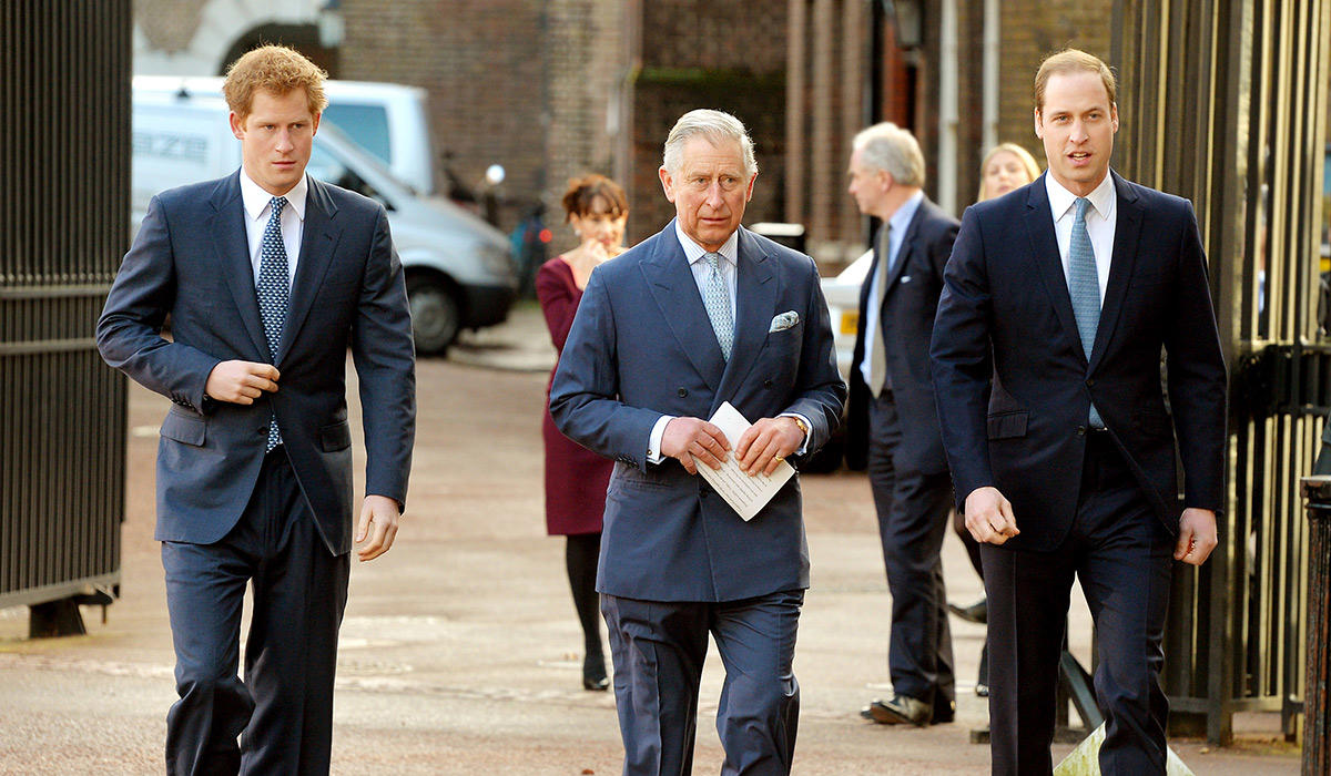 FREEZING PEOPLE OUT 'POLITELY' WILLIAM'S 'REAL RESENTMENT' REVEALED, VOICING GRIEVANCES WITH THE ROYALS, GROWING PUBLIC PERCEPTION, SEE'S HARRY AS 'HIS LITTLE BROTHER', 'THE DAMAGE IS TOO SERIOUS', CREATING A FRESH PUBLIC IMAGE, 'FASTER THAN ANYONE EXPECTED', 'DECLARATION OF WAR', PHOTO PROVIDES NEW INSIGHT, FREEZING PEOPLE OUT 'POLITELY', HARRY REMAINS OPTIMISTIC, 'FEELS HE'S VERY CLOSE'