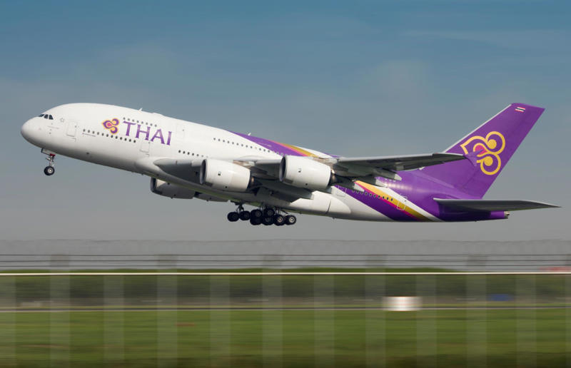 Thai Airways Sky candy, Aeroflot, Aer Lingus, Aeroméxico, Aircalin, Air Canada, Air Malta, Air New Zealand, All Nippon Airways, American Airlines, British Airways, Brussels Airlines, China Airlines, EgyptAir, Etihad Airways, Fiji Airways, Gulf Air, Icelandair, Norwegian Air, Southwest Airlines, Thai Airways, Vietnam Airlines, Virgin Atlantic, Air Tahiti Nui, Alaska Airlines