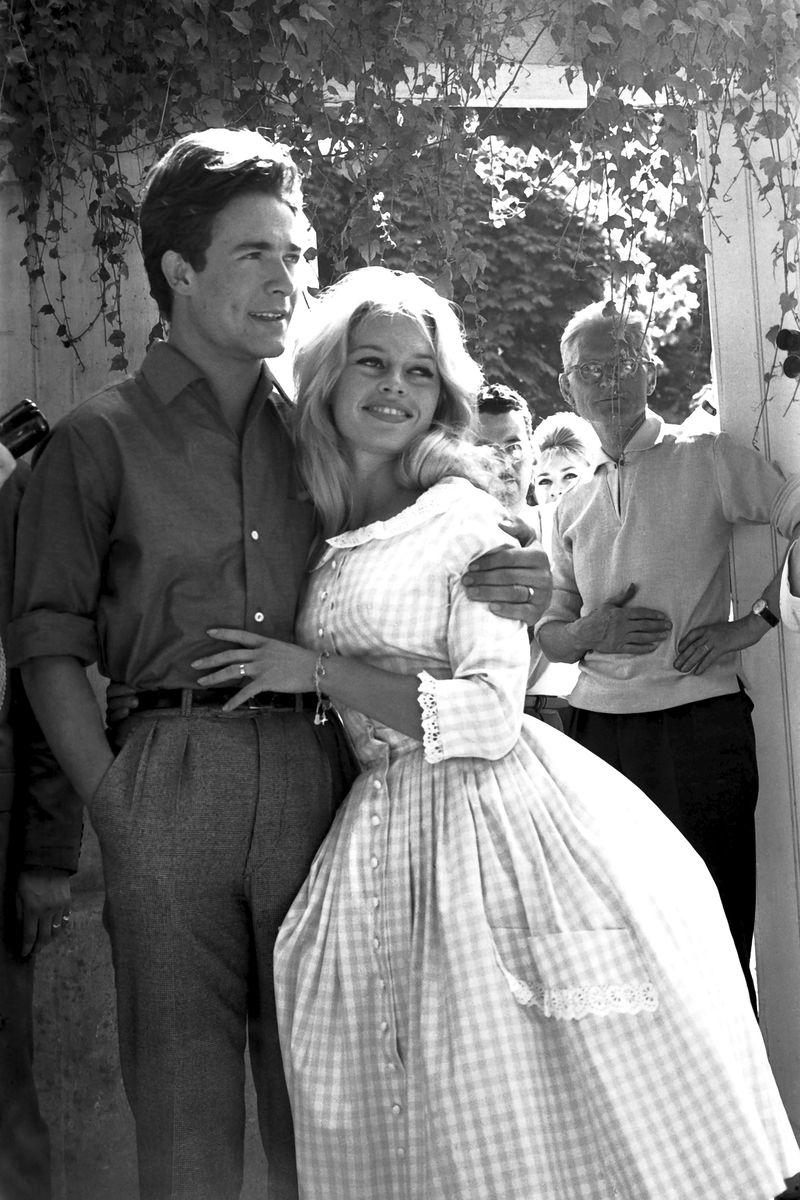 1959: Jacques Charrier and Brigitte Bardot 1930: Dolores del Río and Cedric Gibbons, 1934: Ginger Rogers and Lew Ayres, 1937: Ingrid Bergman and Petter Lindstrom, 1943: Jean-Pierre Aumont and Maria Montez, 1944: Bill Robinson and Elaine Plaines, 1945: Humphrey Bogart and Lauren Bacall, 1945: Shirley Temple and John Agar, 1945: Judy Garland and Vincente Minnelli, 1945: Bette Davis and William Grant Sherry, 1946: Jackie Robinson and Rachel Isum, 1947: Josephine Baker and Jo Bouillon, 1947: Carmen Miranda and David Alfred Sebastian, 1948: Nat King Cole and Maria Hawkins, 1949: Prince Aly Khan and Rita Hayworth, 1949: Lucille Ball and Desi Arnaz, 1950: Conrad Hilton and Elizabeth Taylor, 1951: Tony Curtis and Janet Leigh, 1951: Shah Mohammad Reza Pahlavi and Queen Soraya, 1952: Roger Vadim and Brigitte Bardot, 1952: Elizabeth Taylor and Michael Wilding, 1953: JFK and Jacqueline Kennedy, 1954: Audrey Hepburn and Mel Ferrer, 1954: Joe DiMaggio and Marilyn Monroe, 1955: Joan Crawford and Alfred Steele, 1955: Debbie Reynolds and Eddie Fisher, 1955: Rock Hudson and Phyllis Gates, 1956: Arthur Miller and Marilyn Monroe, 1956: Prince Rainier of Monaco and Grace Kelly, 1957: Sophia Loren and Carlo Ponti, 1957: Robert Wagner and Natalie Wood, 1958: Jayne Mansfield and Mickey Hargitay, 1959: Julie Andrews and Tony Walton, 1959: Dorothy Dandridge and Jack Denison, 1959: Jacques Charrier and Brigitte Bardot, 1960: Eartha Kitt and William McDonald, 1960: Princess Margaret and Antony Armstrong-Jones, 1961: Ginger Rogers and William Marshall, 1961: Lucille Ball and Gary Morton, 1962: Nancy Kwan and Peter Pock, 1964: Elizabeth Taylor and Richard Burton, 1965: Judy Garland and Mark Herron, 1966: Frank Sinatra and Mia Farrow, 1967: Jane Fonda and Roger Vadim, 1967: Elvis Presley and Priscilla Presley, 1968: Sharon Tate and Roman Polanski, 1969: Audrey Hepburn and Andrea Dotti, 1971: Bianca Jagger and Mick Jagger, 1978: Aretha Franklin and Glynn Turman, 1981: Princess Diana and Prince Charles, 1987: Diahann Carroll and Vic Damone