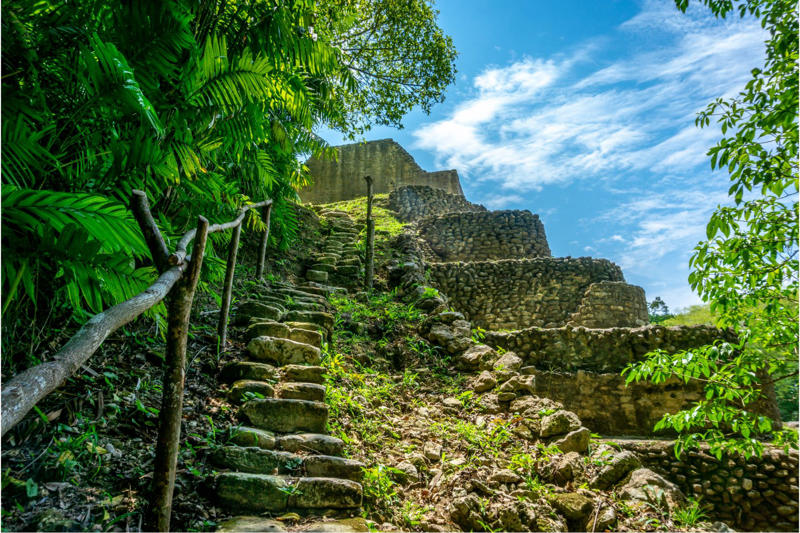 Cayo District, Belize Basilica Cistern, อิสตันบูล, ตุรกี, บิกเบน, ลอนดอน, อังกฤษ, ชลาคาร Adalaj, อินเดีย, ปอร์โตเวเนเร, อิตาลี, อุทยาน Rodrigues Alves, บราซิล, Rani ki Vav, อินเดีย, วัดอรุณ, ไทย, ประตูชัยถนนออกัสตา, โปรตุเกส, ทัชมาฮาล, อินเดีย, ป้อมแดง, อินเดีย, น้ำพุเทรวี, อิตาลี, ติวานากู, โบลิเวีย, สเบตลา, ตูนิเซีย, ป้อมจิตตอร์, อินเดีย, สวนจีน สิงคโปร์, เปตรา จอร์แดน, ซุ้มประตูคอนสแตนติน, อิตาลี, Yaxchilán, เม็กซิโก, โรงอาบน้ำคาราคัลลา, อิตาลี, San Miguel de Allende, เม็กซิโก, วิหารโอลิมเปียนซูส กรุงเอเธนส์ ประเทศกรีซ, ถ้ำฟราซาสซี ประเทศอิตาลี, สุสานซิลลูสตานี ประเทศเปรู, สำนักแห่งเอเธนส์ ประเทศกรีซ, ลาซซาเรตโตแห่งอันโคนา ประเทศอิตาลี, วิหารเอเรคธีออน กรีซ, อนุสรณ์สถานแห่งชาติเดวิลโพสต์ไพล์ แคลิฟอร์เนีย, สุสานหลวง เปตรา จอร์แดน, ตูลุม, เม็กซิโก, แบมบะระ, อังกฤษ, บูดาเปสต์, ฮังการี, ป้อมอาเมร์, อินเดีย, มาชูปิกชู, เปรู, ตอสสาเดอมาร์, สเปน, สวน Gonaitei, ญี่ปุ่น, วิคโลว์, ไอร์แลนด์, ปาเลงเก, เม็กซิโก, Bethesda Terrace, นิวยอร์ก, สหรัฐฯ, โบสถ์ซานปิเอโตร, อิตาลี, สวนชา, มณฑลฉางซิง, จีน, มัสยิด Tin Mal, โมร็อกโก, ป่าสงวนแห่งชาติ Uinta-Wasatch-Cache, ยูทาห์, สหรัฐอเมริกา, ไดโกจิ, เกียวโต, ญี่ปุ่น, แอริโซนา, สหรัฐอเมริกา, อุทยานประวัติศาสตร์แห่งรัฐ Ward Charcoal Ovens ใกล้อีลี, เนวาดา, Vallone dei Mulini, อิตาลี, อุทยานแห่งรัฐสมิธ ร็อค, ออริกอน, สหรัฐอเมริกา, San Juan de Gaztelugatxe, สเปน, ป้อมรายครห์, อินเดีย, หอสังเกตการณ์ทะเลทรายแกรนด์แคนยอน, แอริโซนา, สหรัฐฯ, พระราชวังอิมพีเรียล, ญี่ปุ่น, ซากปราสาทเพนนาร์ด, สหราชอาณาจักร, ปราสาทอิวะคุนิ, ญี่ปุ่น, จังหวัดนางาโนะ, ญี่ปุ่น, วิหารพาร์เธนอน, กรีซ, ปราสาท Classiebawn, ไอร์แลนด์, เชฟชาอูน, โมร็อกโก, สวนชินจูกุ เกียวเอ็น, ญี่ปุ่น, ลักซอร์, อียิปต์, สะพานโบราณจั่วอิง, จีน, ปราสาท Torrechiara, อิตาลี, สวนราชพฤกษ์, ไทย, กำแพงเมืองจีน, ซากปรักหักพังจัตุรัสโรมัน, อิตาลี, ป้อม Lovrijenac, โครเอเชีย, กังหันลมพิทสโตน, บักกิงแฮมเชอร์, คาซามิลา, สเปน, ซากปรักหักพังของชาวมายันในซูนานตูนิช, เบลีซ, กัสเตลโนด์ ลา ชาแปล, ฝรั่งเศส, ปราสาทเบร์ลังกา เด ดูเอโร, สเปน, วิหารลักซอร์, อียิปต์, ประตูราชสีห์, ตุรกี, Trethevy Quoit, คอร์นวอลล์, Tinghir, โมร็อกโก, ปราสาทวอลซิน, เบลเยียม, ปาลาซโซ เวคคิโอ, อิตาลี, วิหารแห่งโพไซดอน, กรีซ, ไรน์แลนด์-พาลาทิเนต, เยอรมนี, แคนยอนเดอเชลลี, แอริโซนา, สหรัฐอเมริกา, นิวยอร์ก ซิตี้, จังหวัดคาโย, เบลีซ, ทิกัล, เอลเปเตง, กัวเตมาลา