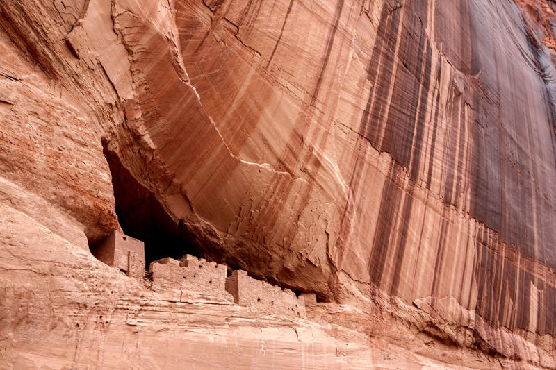 Canyon de Chelly, Arizona Basilica Cistern, อิสตันบูล, ตุรกี, บิกเบน, ลอนดอน, อังกฤษ, ชลาคาร Adalaj, อินเดีย, ปอร์โตเวเนเร, อิตาลี, อุทยาน Rodrigues Alves, บราซิล, Rani ki Vav, อินเดีย, วัดอรุณ, ไทย, ประตูชัยถนนออกัสตา, โปรตุเกส, ทัชมาฮาล, อินเดีย, ป้อมแดง, อินเดีย, น้ำพุเทรวี, อิตาลี, ติวานากู, โบลิเวีย, สเบตลา, ตูนิเซีย, ป้อมจิตตอร์, อินเดีย, สวนจีน สิงคโปร์, เปตรา จอร์แดน, ซุ้มประตูคอนสแตนติน, อิตาลี, Yaxchilán, เม็กซิโก, โรงอาบน้ำคาราคัลลา, อิตาลี, San Miguel de Allende, เม็กซิโก, วิหารโอลิมเปียนซูส กรุงเอเธนส์ ประเทศกรีซ, ถ้ำฟราซาสซี ประเทศอิตาลี, สุสานซิลลูสตานี ประเทศเปรู, สำนักแห่งเอเธนส์ ประเทศกรีซ, ลาซซาเรตโตแห่งอันโคนา ประเทศอิตาลี, วิหารเอเรคธีออน กรีซ, อนุสรณ์สถานแห่งชาติเดวิลโพสต์ไพล์ แคลิฟอร์เนีย, สุสานหลวง เปตรา จอร์แดน, ตูลุม, เม็กซิโก, แบมบะระ, อังกฤษ, บูดาเปสต์, ฮังการี, ป้อมอาเมร์, อินเดีย, มาชูปิกชู, เปรู, ตอสสาเดอมาร์, สเปน, สวน Gonaitei, ญี่ปุ่น, วิคโลว์, ไอร์แลนด์, ปาเลงเก, เม็กซิโก, Bethesda Terrace, นิวยอร์ก, สหรัฐฯ, โบสถ์ซานปิเอโตร, อิตาลี, สวนชา, มณฑลฉางซิง, จีน, มัสยิด Tin Mal, โมร็อกโก, ป่าสงวนแห่งชาติ Uinta-Wasatch-Cache, ยูทาห์, สหรัฐอเมริกา, ไดโกจิ, เกียวโต, ญี่ปุ่น, แอริโซนา, สหรัฐอเมริกา, อุทยานประวัติศาสตร์แห่งรัฐ Ward Charcoal Ovens ใกล้อีลี, เนวาดา, Vallone dei Mulini, อิตาลี, อุทยานแห่งรัฐสมิธ ร็อค, ออริกอน, สหรัฐอเมริกา, San Juan de Gaztelugatxe, สเปน, ป้อมรายครห์, อินเดีย, หอสังเกตการณ์ทะเลทรายแกรนด์แคนยอน, แอริโซนา, สหรัฐฯ, พระราชวังอิมพีเรียล, ญี่ปุ่น, ซากปราสาทเพนนาร์ด, สหราชอาณาจักร, ปราสาทอิวะคุนิ, ญี่ปุ่น, จังหวัดนางาโนะ, ญี่ปุ่น, วิหารพาร์เธนอน, กรีซ, ปราสาท Classiebawn, ไอร์แลนด์, เชฟชาอูน, โมร็อกโก, สวนชินจูกุ เกียวเอ็น, ญี่ปุ่น, ลักซอร์, อียิปต์, สะพานโบราณจั่วอิง, จีน, ปราสาท Torrechiara, อิตาลี, สวนราชพฤกษ์, ไทย, กำแพงเมืองจีน, ซากปรักหักพังจัตุรัสโรมัน, อิตาลี, ป้อม Lovrijenac, โครเอเชีย, กังหันลมพิทสโตน, บักกิงแฮมเชอร์, คาซามิลา, สเปน, ซากปรักหักพังของชาวมายันในซูนานตูนิช, เบลีซ, กัสเตลโนด์ ลา ชาแปล, ฝรั่งเศส, ปราสาทเบร์ลังกา เด ดูเอโร, สเปน, วิหารลักซอร์, อียิปต์, ประตูราชสีห์, ตุรกี, Trethevy Quoit, คอร์นวอลล์, Tinghir, โมร็อกโก, ปราสาทวอลซิน, เบลเยียม, ปาลาซโซ เวคคิโอ, อิตาลี, วิหารแห่งโพไซดอน, กรีซ, ไรน์แลนด์-พาลาทิเนต, เยอรมนี, แคนยอนเดอเชลลี, แอริโซนา, สหรัฐอเมริกา, นิวยอร์ก ซิตี้, จังหวัดคาโย, เบลีซ, ทิกัล, เอลเปเตง, กัวเตมาลา