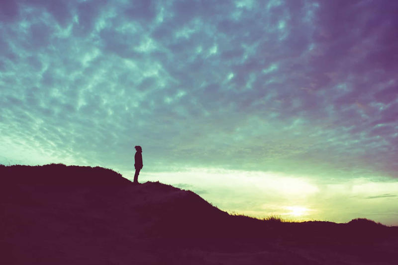 Precognition You're an empath, Precognition, Strong intuition, Recurring dreams, Out-of-place memories, Retrocognition, You're an old soul, Inexplicable affinity for certain time periods, Fears or phobias, Earth is not your home, Ability to speak another language, Birthmarks, You have a soulmate