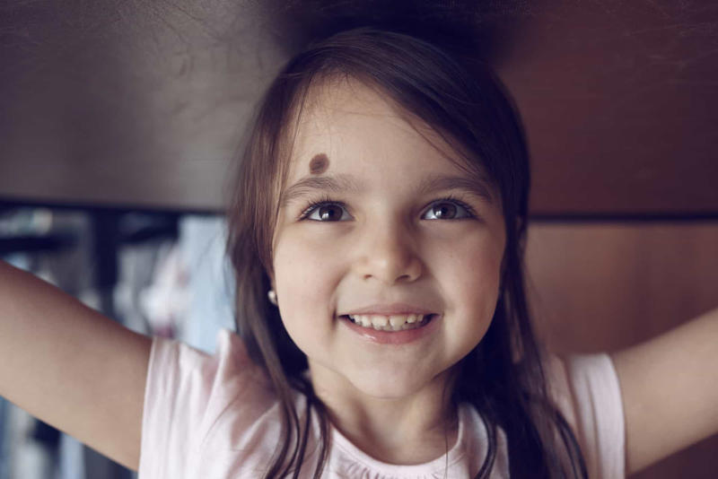 Birthmarks You're an empath, Precognition, Strong intuition, Recurring dreams, Out-of-place memories, Retrocognition, You're an old soul, Inexplicable affinity for certain time periods, Fears or phobias, Earth is not your home, Ability to speak another language, Birthmarks, You have a soulmate