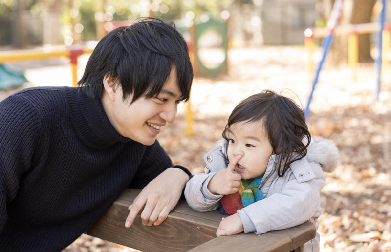 “I’m impressed with how well you are handling the kids.” Wait until they’re paying attention, Give them a second chance, Use fewer words, See their point of view, Ask for cooperation, Stop multitasking, Listen to them, Say “yes” more, Give one command at a time, Pare down your demands, Say “thank you”, Don’t use “don’t”