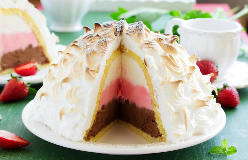 27. Baked Alaska, USA 61. Rigó Jancsi, Hungary, 60. Sorbet, various locations, 59. Sticky rice with mango, Thailand, 58. Ma’amoul, Egypt, 57. M’hanncha, Morocco, 56. Vermicelles, France, Italy and Switzerland, 55. Thapthim krop, Thailand, 54. S’mores, USA, 53. Dadar gulung, Indonesia, 52. Cannoli, Italy, 51. Crème caramel, France, 50. Rum cake, Caribbean, 49. Torrijas, Spain, 48. Malva pudding, South Africa, 47. Koeksister, South Africa, 46. Carlota de limón, Mexico, 45. Banoffee pie, England, UK, 44. Alfajores, South America, 43. Doughnuts, various locations, 42. Medovik, Russia, 41. Crumble, UK, 40. Lamington, Australia, 39. Bread and butter pudding, England, UK, 38. Profiteroles, France, 37. Galaktoboureko, various locations, 36. Gelato, Italy, 35. Churros, Spain and Portugal, 34. Gulab jamun, India, 33. Trifle, England, UK, 32. Snow ice, Taiwan, 31. Red velvet cake, USA, 30. Crêpes Suzette, France, 29. Bienenstich, Germany, 28. Chocolate soufflé, France, 27. Baked Alaska, USA, 26. Mooncakes, China, 25. Panna cotta, Italy, 24. Qatayef, Middle East, 23. Eton mess, England, UK, 22. Pecan pie, USA, 21. Pavlova, Australia or New Zealand, 20. Brownies, USA, 19. Rote grütze, Germany, 18. Tarte Tatin, France, 17. Kulfi, India, 16. Tiramisù, Italy, 15. Crème brûlée, France, 14. Frozen yogurt, USA, 13. Sticky toffee pudding, UK, 12. Black Forest gâteau, Germany, 11. Nanaimo bar, Canada, 10. Cendol, Southeast Asia, 9. Mochi, Japan, 8. Tres leches cake, Latin America, 7. Baklava, Türkiye, 6. Key lime pie, USA, 5. Chocolate mousse, France, 4. Apfelstrudel, Austria, 3. Apple pie, various locations, 2. Cheesecake, various locations