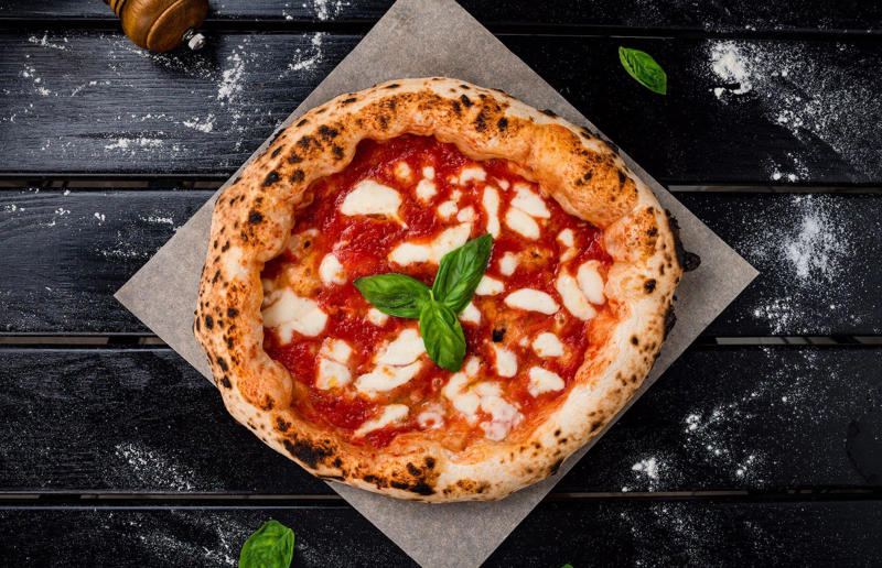 3. Pizza, Italy 36. Bitterballen, Netherlands, 35. Pierogi, Poland, 34. Choripán, Argentina, 33. Slider, USA, 32. Elote, Mexico, 31. Rolex, Uganda, 30. Pad Thai, Thailand, 29. Souvlaki, Greece, 28. Bhelpuri, India, 27. Bánh mì, Vietnam, 26. Ta’ameya, Egypt, 25. Chǎofàn, China, 24. Shawarma, Turkey, 23. Arepa, Venezuela and Colombia, 22. Vada pav, India, 21. Gyros, Greece, 20. Churros, Spain, 19. Bao buns, China, 18. Fish and chips, UK, 17. Takoyaki, Japan, 16. Currywurst, Germany, 15. Burrito, Mexico or USA, 14. Döner kebab, Germany, 13. Bunny chow, South Africa, 12. Tacos, Mexico, 11. Meat pie, Australia, 10. Bratwurst, Germany, 9. Samosa, India, 8. Poutine, Canada, 7. Cheeseburger, USA, 6. Fried chicken, various locations, 5. Hot dog, various locations, 4. Fried chicken sandwich, USA, 3. Pizza, Italy, 2. Hamburger, various locations