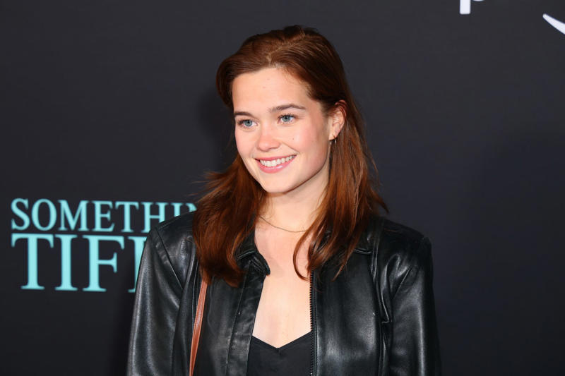 Sarah Catherine Hook Who's who on the cast of 'The White Lotus' season 3?, A popular black comedy with a star cast, Walton Goggins, Aimee Lou Wood, Michelle Monaghan, Carrie Coon, Leslie Bibb, Jason Isaacs, Parker Posey, Patrick Schwarzenegger, Dad's proud of his son's full display, Sarah Catherine Hook, Sam Nivola, Morgana O'Reilly, Ke Huy Quan, Lisa From BLACKPINK, Lek Patravadi, Christian Friedel, Something's going on with Greg..., Jon Gries, Charlotte Le Bon, Natasha Rothwell, Tayme Thapthimthong, Dom Hetrakul, Nicholas Duvernay, Shalini Peiris, Arnas Fedaravičius, Yuri Kolokolnikov, Julian Kostov, Thailand, "A satirical and funny look at death and Eastern religion"