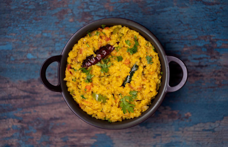 35. Phall, 34. Cà ri gà, 33. Currywurst, 32. Tarkari, 31. Keema, 30. Xacuti, 29. Bunny chow, 28. Chingri malai, 27. Kuzhambu, 26. Curry goat, 25. Korma, 24. Khichdi, 23. Kyet thar see-pyan, 22. Amok trey, 21. Jalfrezi, 20. Kukul mas, 19. Khao soi, 18. Chicken balti, 17. Vindaloo, 16. Fish head curry, 15. Nihari, 14. Malai kofta, 13. Dopiaza, 12. Sarawak laksa, 11. Kaeng pa, 10. Kari ayam, 9. Katsu kare, 8. Kaeng khiao wan, 7. Dal makhani, 6. Chicken tikka masala, 5. Panang, 4. Rendang, 3. Rogan josh, 2. Massaman