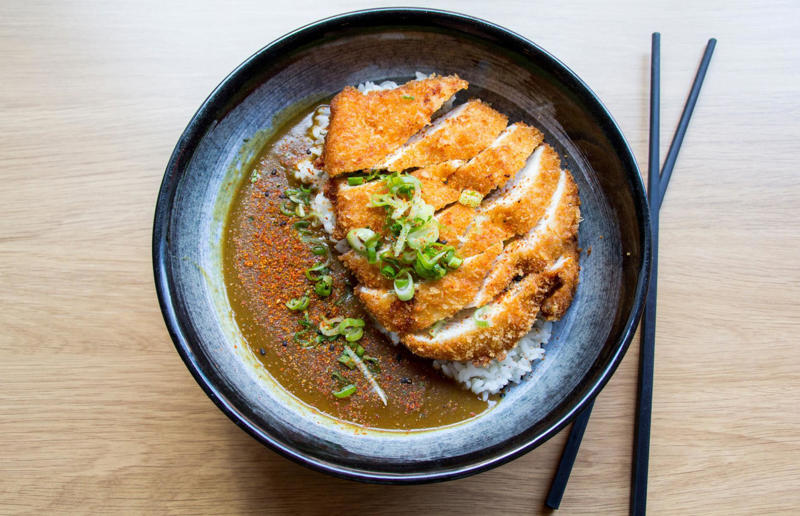 35. Phall, 34. Cà ri gà, 33. Currywurst, 32. Tarkari, 31. Keema, 30. Xacuti, 29. Bunny chow, 28. Chingri malai, 27. Kuzhambu, 26. Curry goat, 25. Korma, 24. Khichdi, 23. Kyet thar see-pyan, 22. Amok trey, 21. Jalfrezi, 20. Kukul mas, 19. Khao soi, 18. Chicken balti, 17. Vindaloo, 16. Fish head curry, 15. Nihari, 14. Malai kofta, 13. Dopiaza, 12. Sarawak laksa, 11. Kaeng pa, 10. Kari ayam, 9. Katsu kare, 8. Kaeng khiao wan, 7. Dal makhani, 6. Chicken tikka masala, 5. Panang, 4. Rendang, 3. Rogan josh, 2. Massaman
