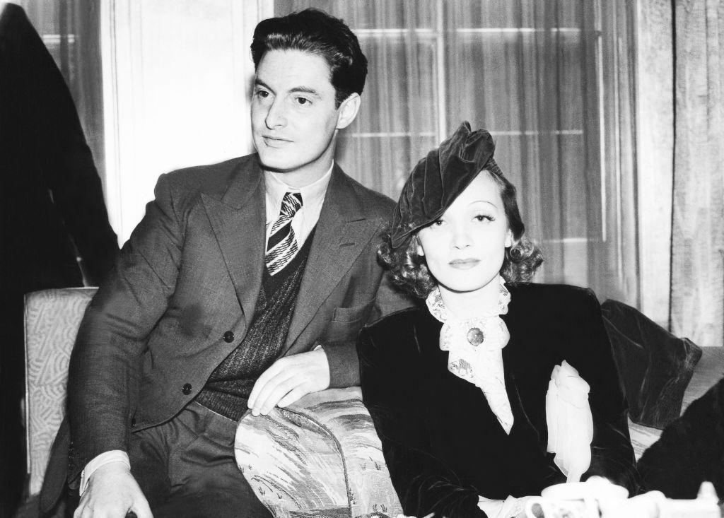 1898: A Grand Re-Opening, 1899: Reception Hall, 1924: The Marchioness of Cambridge, 1936: Hollywood Stars Spotted, 1938: A Gorgeous Fashion Show Venue, 1939: Tea for Two, 1943: Alfred Hitchcock, 1946: Eleanor Roosevelt, 1949: Out and About, 1950: The Mudlark, 1951: Katharine Hepburn, 1951: Princess Margaret, 1952: A Fashion Show, 1953: A Piece of Cake, 1955: A Fancy Party, 1955: High Society, 1956: Hats' Off, 1957: Louis Jourdan, 1960: 5-Star Luxury, 1960: Shirley MacLaine, 1963: Queen Frederika of Greece, 1963: Tippi Hedren, 1965: A Film Premiere, 1966: Torn Curtain, 1970: Jackie O, 1971: All Smiles, 1978: Cybill Shepherd,  1978: Bianca Jagger, 1979: Sophia Loren,  1980: Meryl Streep, 1983: Jamie Lee Curtis, 1987: Princess Diana