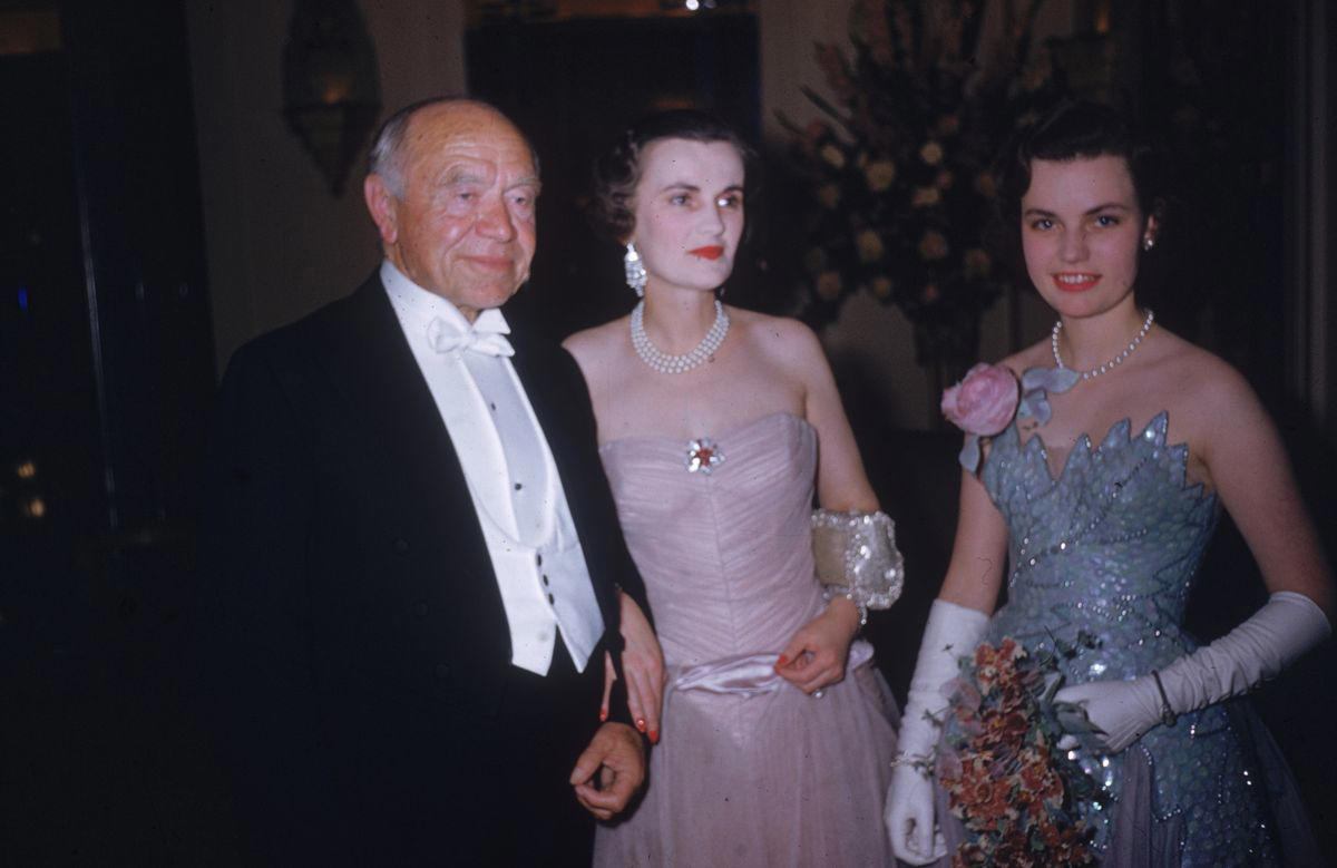 1898: A Grand Re-Opening, 1899: Reception Hall, 1924: The Marchioness of Cambridge, 1936: Hollywood Stars Spotted, 1938: A Gorgeous Fashion Show Venue, 1939: Tea for Two, 1943: Alfred Hitchcock, 1946: Eleanor Roosevelt, 1949: Out and About, 1950: The Mudlark, 1951: Katharine Hepburn, 1951: Princess Margaret, 1952: A Fashion Show, 1953: A Piece of Cake, 1955: A Fancy Party, 1955: High Society, 1956: Hats' Off, 1957: Louis Jourdan, 1960: 5-Star Luxury, 1960: Shirley MacLaine, 1963: Queen Frederika of Greece, 1963: Tippi Hedren, 1965: A Film Premiere, 1966: Torn Curtain, 1970: Jackie O, 1971: All Smiles, 1978: Cybill Shepherd,  1978: Bianca Jagger, 1979: Sophia Loren,  1980: Meryl Streep, 1983: Jamie Lee Curtis, 1987: Princess Diana