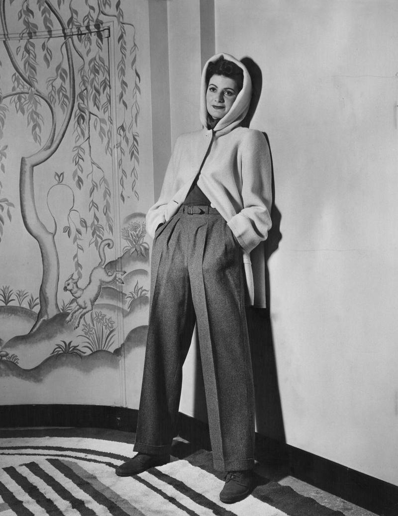 1898: A Grand Re-Opening, 1899: Reception Hall, 1924: The Marchioness of Cambridge, 1936: Hollywood Stars Spotted, 1938: A Gorgeous Fashion Show Venue, 1939: Tea for Two, 1943: Alfred Hitchcock, 1946: Eleanor Roosevelt, 1949: Out and About, 1950: The Mudlark, 1951: Katharine Hepburn, 1951: Princess Margaret, 1952: A Fashion Show, 1953: A Piece of Cake, 1955: A Fancy Party, 1955: High Society, 1956: Hats' Off, 1957: Louis Jourdan, 1960: 5-Star Luxury, 1960: Shirley MacLaine, 1963: Queen Frederika of Greece, 1963: Tippi Hedren, 1965: A Film Premiere, 1966: Torn Curtain, 1970: Jackie O, 1971: All Smiles, 1978: Cybill Shepherd,  1978: Bianca Jagger, 1979: Sophia Loren,  1980: Meryl Streep, 1983: Jamie Lee Curtis, 1987: Princess Diana