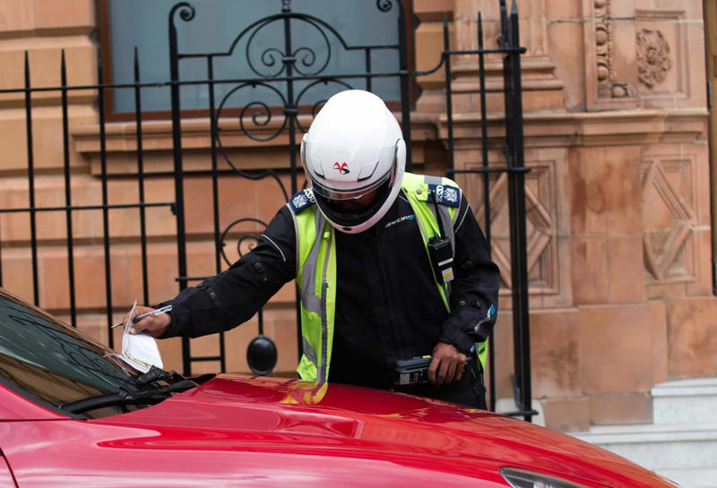 Traffic wardens Tax examiners, Politicians, Dentists, Real estate agents, Car mechanics, Stock traders, School principals, Used car salesmen, TV news anchors/journalists, Insurance jobs, Traffic wardens, Customer care executives, Landlords
