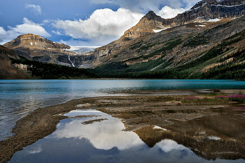Last Chance Lake in British Columbia Understanding the origins of life on our planet, The ‘warm little pond’ theory, Darwin’s letter, A Canadian lake that points to the origin of life on Earth, Last Chance Lake in British Columbia, A look into how life began in our planet and others, Discovered through an unpublished master’s thesis, A molecule that’s present in all life forms, The highest levels of concentrated phosphate ever recorded, Chemicals influenced by volcanic rock, An example of lakes where life may have originated, It’s probable that similar lakes existed 4 billion years ago, Another theory of the origin of life, A contribution to the search for alien life, Same type of rock formation is found in Mars