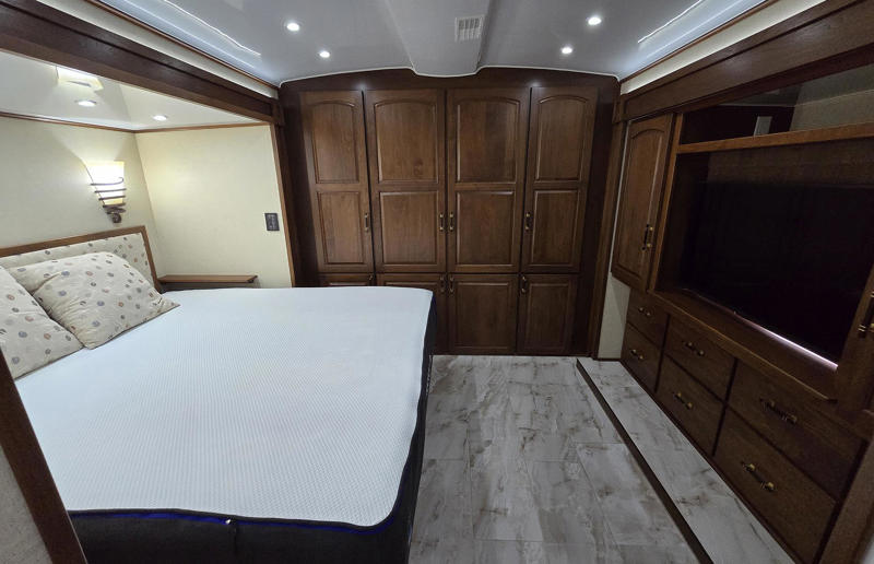 Explore these supersized mobile mansions, SLRV motorhome for a family of eight: 40 feet, eleMMent palazzo Superior: 45 feet, Vin Diesel’s monster trailer: 53 feet, Jennifer Lopez's mammoth motorhome: 53 feet, Will Smith's sprawling RV: 53 feet, SpaceCraft's custom trailer: 54 feet, SpaceCraft's super semi: 57 feet, CMC Caravan's custom mega-motorhomes: up to 61 feet