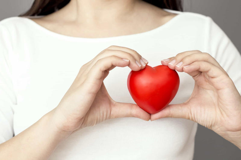 Manage your cholesterol Watch less TV, Stand up more, Drink more water, Find a work out you actually enjoy, Be careful how you diet, Stay home when you're sick, Chill out, Meal prep, Apply sunscreen, Switch off, Go outdoors, Avoid chemicals, Take care of you heart, Argue less, Stop feeling guilty about treating yourself, Take care of your mental health, Get your vitamins and minerals from food, Get a health check, Learn more about your family's health history, Find a doctor you like and can trust, Get tested, Learn how to cook healthy dishes, Meet up with friends regularly, Practice mindfulness, Drink in moderation, Find the right contraceptive method for you, Quit smoking