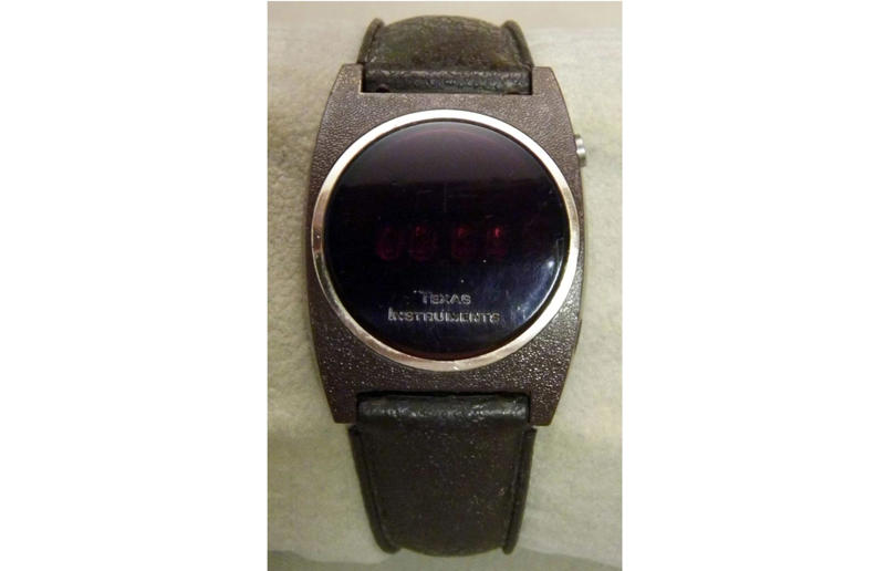 1970s: TI-500 Most popular consumer goods from the 2000s to the 1940s, 2000s: Apple iPod, 2000s: Nokia 1100, 2000s: Sony PlayStation2, 2000s: Toyota Camry, 2000s: Garmin Nuvi 350, 2000s: The Da Vinci Code by Dan Brown, 2000s: Amazon Kindle, 1990s: Nokia 3210, 1990s: Motorola Bravo, 1990s: Tamagotchi, 1990s: Ford Taurus, 1990s: The Alchemist by Paulo Coelho, 1990s: Sony PlayStation, 1990s: Nintendo Game Boy, 1980s: Sony Walkman WM-2, 1980s: Ford Escort, 1980s: Rubik's Cube, 1980s: Cabbage Patch Kids, 1980s: Commodore 64, 1980s: Nintendo Entertainment System, 1980s: Speak & Spell, 1970s: Polaroid OneStep Land Camera, 1970s: Oldsmobile Cutlass, 1970s: Texas Instruments TI-30, 1970s: Hot Wheels, 1970s: Atari 2600, 1970s: TI-500, 1970s: Little Professor, 1960s: Sony Trinitron, 1960s: Chevrolet Impala, 1960s: Western Electric 500, 1960s: Valley of the Dolls by Jacqueline Susann, 1960s: Kodak Instamatic 104, 1960s: Barbie, 1960s: Sunbeam Mixmaster, 1950s: Chevrolet Bel Air, 1950s: RCA Victor TV, 1950s: From Here to Eternity by James Jones, 1950s: Matchbox, 1950s: Silly Putty, 1950s: Sony TR-610, 1950s: Bic Cristal, 1940s: Hoover Model 27, 1940s: Forever Amber by Kathleen Winsor, 1940s: Sunbeam Coffeemaster, 1940s: Chevrolet Fleetline Aerosedan, 1940s: Slinky