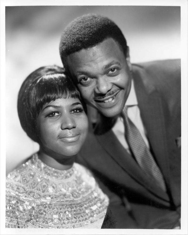 1960: Sammy Davis Jr. and May Britt, 1960: Princess Margaret and Antony Armstrong-Jones, 1960: Eartha Kitt and John William McDonald , 1961: Frank Robinson and Barbara Ann Cole, 1961: Ginger Rogers and William Marshall, 1961: Aretha Franklin and Ted White, 1962: Nancy Kwan and Peter Pock, 1962: Don Juan Carlos of Spain and Princess Sophia of Greece and Denmark, 1962: Jack Lemmon and Felicia Farr, 1963: Tony Curtis and Christine Kaufmann, 1963: Frank Budd and Barbara Jordan , 1963: Betty White and Allen Ludden, 1963: Desi Arnaz and Edith Mack Hirsch, 1963: Terry O'Neill and Vera Day, 1963: Paul Anka and Anne De Zogheb, 1964: Elizabeth Taylor and Richard Burton, 1964: Serge Gainsbourg and Françoise Pancrazzi, 1964: Peter Sellers and Britt Ekland, 1964: Ethel Merman and Ernest Borgnine, 1964: Tippi Hedren and Noel Marshall, 1965: Jane Birkin and John Barry, 1965: Catherine Deneuve and David Bailey, 1965: Johnny Hallyday and Sylvie Vartan, 1965: Ringo Starr and Maureen Cox, 1966: Pelé and Rosemeri dos Reis Cholbi, 1966: Frank Sinatra and Mia Farrow, 1966: Sophia Loren and Carlo Ponti, 1966: George Harrison and Pattie Boyd, 1966: Brigitte Bardot and Gunter Sachs, 1967: Jane Fonda and Roger Vadim, 1967: Raquel Welch and Patrick Curtis, 1967: Liza Minnelli and Peter Allen, 1967: Elvis Presley and Priscilla Beaulieu, 1968: Jacqueline Kennedy and Aristotle Onassis, 1968: Wayne Newton and Elaine Okamura, 1969: Judy Garland and Mickey Deans, 1969: John Lennon and Yoko Ono, 1969: Audrey Hepburn and Andrea Dotti, 1969: Linda Eastman and Paul McCartney , 1969: Lulu and Maurice Gibb, 1969: Roger Moore and Luisa Mattioli