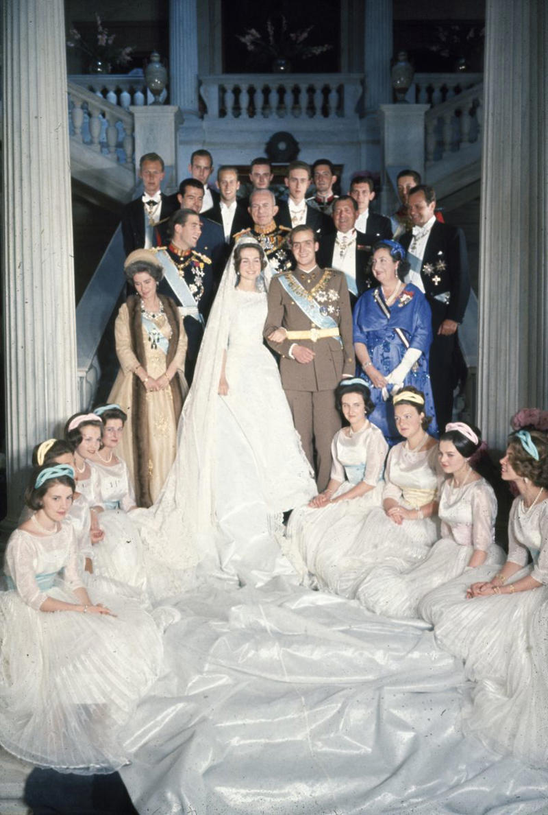 1960: Sammy Davis Jr. and May Britt, 1960: Princess Margaret and Antony Armstrong-Jones, 1960: Eartha Kitt and John William McDonald , 1961: Frank Robinson and Barbara Ann Cole, 1961: Ginger Rogers and William Marshall, 1961: Aretha Franklin and Ted White, 1962: Nancy Kwan and Peter Pock, 1962: Don Juan Carlos of Spain and Princess Sophia of Greece and Denmark, 1962: Jack Lemmon and Felicia Farr, 1963: Tony Curtis and Christine Kaufmann, 1963: Frank Budd and Barbara Jordan , 1963: Betty White and Allen Ludden, 1963: Desi Arnaz and Edith Mack Hirsch, 1963: Terry O'Neill and Vera Day, 1963: Paul Anka and Anne De Zogheb, 1964: Elizabeth Taylor and Richard Burton, 1964: Serge Gainsbourg and Françoise Pancrazzi, 1964: Peter Sellers and Britt Ekland, 1964: Ethel Merman and Ernest Borgnine, 1964: Tippi Hedren and Noel Marshall, 1965: Jane Birkin and John Barry, 1965: Catherine Deneuve and David Bailey, 1965: Johnny Hallyday and Sylvie Vartan, 1965: Ringo Starr and Maureen Cox, 1966: Pelé and Rosemeri dos Reis Cholbi, 1966: Frank Sinatra and Mia Farrow, 1966: Sophia Loren and Carlo Ponti, 1966: George Harrison and Pattie Boyd, 1966: Brigitte Bardot and Gunter Sachs, 1967: Jane Fonda and Roger Vadim, 1967: Raquel Welch and Patrick Curtis, 1967: Liza Minnelli and Peter Allen, 1967: Elvis Presley and Priscilla Beaulieu, 1968: Jacqueline Kennedy and Aristotle Onassis, 1968: Wayne Newton and Elaine Okamura, 1969: Judy Garland and Mickey Deans, 1969: John Lennon and Yoko Ono, 1969: Audrey Hepburn and Andrea Dotti, 1969: Linda Eastman and Paul McCartney , 1969: Lulu and Maurice Gibb, 1969: Roger Moore and Luisa Mattioli
