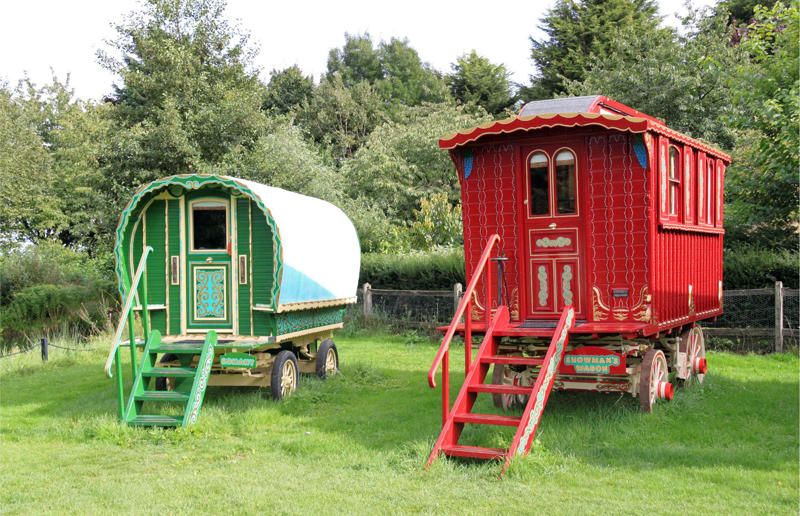 Vardo RV inspiration Gorgeous trailers and motorhomes from yesteryear, Romani and Irish Traveller vardos, Vardo RV inspiration, The Wanderer: inspiration for the world's first RV movement, Ford Model T Motor Caravan: exquisite renovation, Eccles Caravan (1926): the world's first mass-manufactured trailer, Eccles Caravan: fine craftsmanship, Eccles Caravan: posh interior, Pierce-Arrow Fleet Housecar (1928): luxury custom motorhome, Pierce-Arrow Fleet Privateer Housecar: wow-factor status symbol, Home from Home: cottage on wheels, Airstream Clipper: the battle for production, Airstream Clipper: impressive amenities, Shasta Airflyte: America's one-time most popular trailer