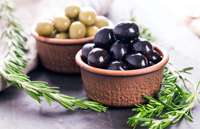 Go with your gut, Black olives, Broccoli, Chia seeds, Herbal teas, Jerusalem artichokes, Kombucha, Mushrooms, Raw nuts, Sauerkraut, Sourdough, Watercress, Water kefir, Wholegrain pasta