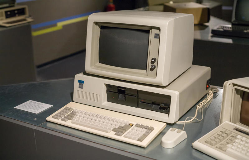 IBM 5150 Old tech worth serious money, Nintendo Donkey Kong Game & Watch, Amstrad CPC 464, Nintendo Game Boy Color Ozzie! Ozzie! Ozzie!, Coleco Industries ColecoVision, Commodore PET 2001, Super Nintendo Entertainment System, Sinclair ZX Spectrum, NeXTcube, Apple III, Nintendo Game Boy Micro Mother 3 Deluxe, IBM 5150, Apple II, Nintendo Game Boy Pocket Emerald Green, Sega Mega Drive 2, Commodore 64, Original Nintendo Game Boy, IMSAI 8080, Atari 2600, NEC Home Electronic/Hudson Soft TurboDuo, Sega Genesis Model 1, Apple Macintosh 128K, Acorn System 1, Sony PlayStation 2 European Automobile Color Collection, Sega Dreamcast Divers 2000 CX-1, Apple Lisa, Commodore 65