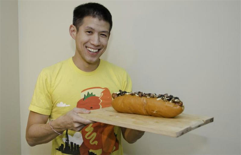 11. Juuni Ban hot dog, Tokyo Dog, Seattle, Washington, USA 19. Bennelong sausage roll, Bennelong, Sydney, Australia, 18. The Golden Nugget, COQODAQ, New York City, New York, USA, 17. Hot Dog, Mischa, New York City, New York, USA, 16. Millionaire's Milkshake, Grill 'n' Shake, Cardiff, Wales, UK, 15. Dragon Dog, DougieDog Diner, Vancouver, Canada, 14. Barclay Prime Cheesesteak, Barclay Prime, Philadelphia, Pennsylvania, USA, 13. World's Most Expensive Fries, Serendipity3, New York City, New York, USA, 12. Quintessential Grilled Cheese Sandwich, Serendipity3, New York City, New York, USA, 11. Juuni Ban hot dog, Tokyo Dog, Seattle, Washington, USA, 10. Billion Dollar Popcorn, Berco's Popcorn, Chicago, Illinois, USA, 9. Fried Chicken & Osetra Caviar, Momofuku Noodle Bar, New York City, New York, USA, 8. Golden Opulence Sundae, Serendipity3, New York City, New York, USA, 7. ,000 bagel, Westin New York at Times Square, New York City, New York, USA, 6. Guinness World Record 24k Pizza, Industry Kitchen, New York City, New York, USA, 5. The Golden Boy burger, De Daltons, Voorthuizen, Netherlands, 4. The Posh Pie, The Lord Dudley Hotel, Sydney, Australia, 3. Louis XIII pizza, various locations, Italy, 2. Meat pie, The Fence Gate Inn, Burnley, Lancashire, England, UK