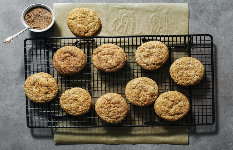Snickerdoodles Sugary-sweet air fryer treats, Berry crumble, Chocolate fondant, Nectarine galette, Profiteroles, 'Baked' peaches, Strawberry and cream tartlets, Baked pears in honey, S'mores cookies, Cinnamon French toast, Coconut macaroons, Blackened bananas, 'Grilled' pineapple, Banana bread, Amaretti biscuits, Chocolate chip cookies, Oat and raisin bars, Blueberry muffins, Snickerdoodles, Banana chips, Shortbread