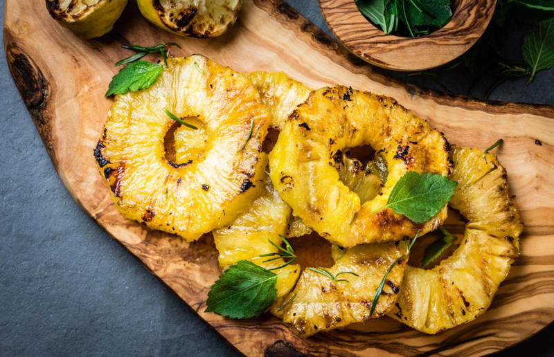 'Grilled' pineapple Sugary-sweet air fryer treats, Berry crumble, Chocolate fondant, Nectarine galette, Profiteroles, 'Baked' peaches, Strawberry and cream tartlets, Baked pears in honey, S'mores cookies, Cinnamon French toast, Coconut macaroons, Blackened bananas, 'Grilled' pineapple, Banana bread, Amaretti biscuits, Chocolate chip cookies, Oat and raisin bars, Blueberry muffins, Snickerdoodles, Banana chips, Shortbread
