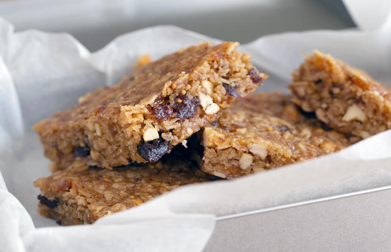 Oat and raisin bars Sugary-sweet air fryer treats, Berry crumble, Chocolate fondant, Nectarine galette, Profiteroles, 'Baked' peaches, Strawberry and cream tartlets, Baked pears in honey, S'mores cookies, Cinnamon French toast, Coconut macaroons, Blackened bananas, 'Grilled' pineapple, Banana bread, Amaretti biscuits, Chocolate chip cookies, Oat and raisin bars, Blueberry muffins, Snickerdoodles, Banana chips, Shortbread