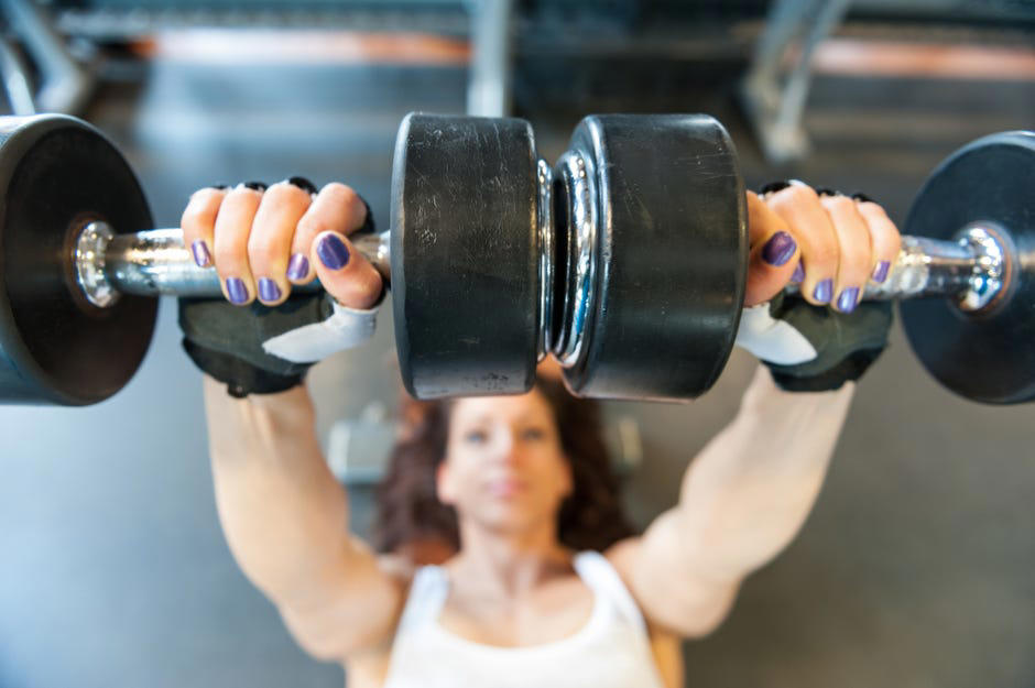 Cardio versus strength training, How muscles affect your ability to burn fat, How long it takes to put on muscle, Other benefits to lifting weights, Bottom line