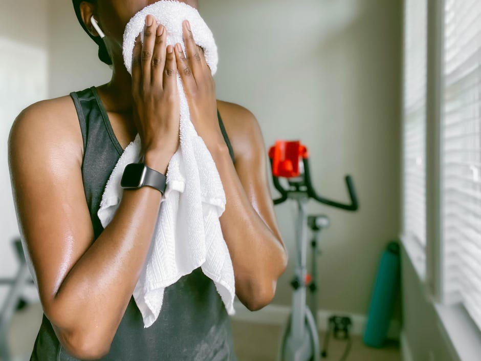 Cardio versus strength training, How muscles affect your ability to burn fat, How long it takes to put on muscle, Other benefits to lifting weights, Bottom line
