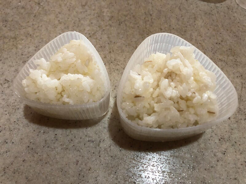 ダイソーのおにぎりメーカーに関する良い口コミ：お弁当作りや赤ちゃんの離乳食用に便利, ダイソーのおにぎりメーカーに関する悪い口コミ：「売ってない」「在庫がない」などの投稿が多数, 【ダイソーのおにぎりメーカー1】振るだけで小さい丸型おにぎりを3個作れる「ふりふりごはんボール」  , 【ダイソーのおにぎりメーカー2】一度に2個のおにぎりができる「かんたんおにぎり器」, 【ダイソーのおにぎりメーカー3】小さめ＆大きいサイズのおにぎりが作れる「おにぎり器　三角大小セット」, 【ダイソーのおにぎりメーカー4】 THREEPPY（スリーピー）でも買える！一度に6個作れる300円の「おにぎりメーカー」, ダイソーのおにぎりメーカーの売り場は？お店のどこに売ってる？, THREEPPYで売ってる300円のおにぎりメーカーはダイソーにも売ってる？, ダイソーのおにぎりメーカーは食洗機で洗える？, ダイソーのおにぎりメーカーにご飯がくっつく、取れないときの対処法・使い方のコツは？, ダイソーにはシリコン製のおにぎりメーカーもある？, ダイソーのおにぎりメーカーは冷凍庫で保管できる？, 100均のダイソーでは俵型のおにぎりメーカーや幕の内押し型も販売されている？, ニトリにもおにぎりメーカーは販売されている？