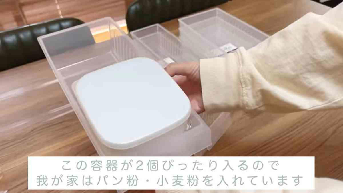 ダイソー「スリムホルダー（バス用マグネット）」は330円, ダイソー「スリムホルダー（バス用マグネット）」は小物収納に便利なサイズ, ダイソー「スリムホルダー（バス用マグネット）」はちょっと重めでも耐えられる, ダイソー「キレイストッカーワイド」は110円, ダイソー「キレイストッカーワイド」は幅広で大きめの物が入れやすいサイズ, ダイソー「キレイストッカーワイド」はプラ製で汚れてもすぐ洗える, ダイソー「バンブーマルチティッシュボックス」はワンコイン, ダイソー「バンブーマルチティッシュボックス」は収納力もばつぐん, ダイソー「バンブーマルチティッシュボックス」は本物の竹が使われている！