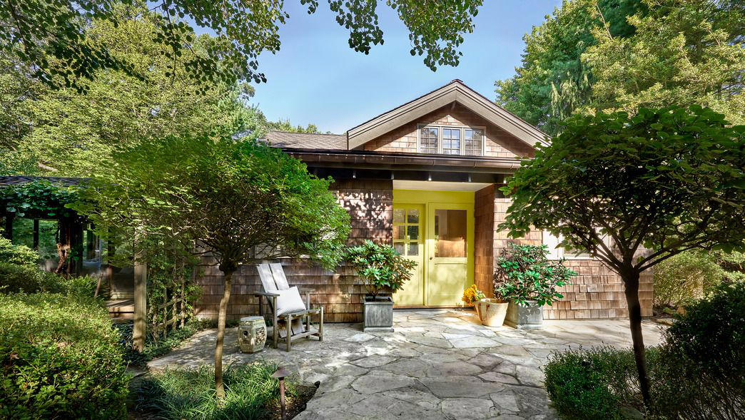 17) Widen a Front Walk 6) Combine Rocks and Mulch, 9) Design a Labyrinth, 10) Highlight Your Greenery, 14) Lay a Foundation, 15) Outline Flower Beds, 16) Edge a Pond, 17) Widen a Front Walk