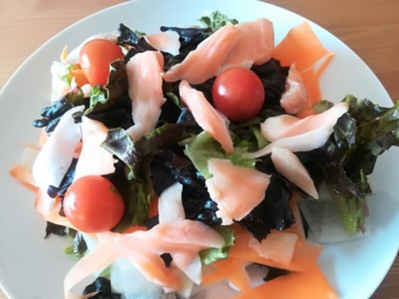 【業務スーパーの冷凍魚のおすすめポイント】大容量でコスパ最強！, 【業務スーパーの冷凍魚のおすすめポイント】切り身で保存期間が長く、冷凍庫に常備しておける！, 【業務スーパーの冷凍魚のおすすめポイント】骨なし魚でラクラク調理できてかんたん！ 家事の時短に, 業務スーパーの冷凍魚「骨とりサワラ」の内容量・値段, 業務スーパーの冷凍魚「骨とりサワラ」のカロリー・栄養成分, 業務スーパーの冷凍魚「骨とりサワラ」の賞味期限, 業務スーパーの冷凍魚「骨とりサワラ」の解凍方法, 業務スーパーの冷凍魚「骨とりサワラ」の味わいレビュー, レシピ1：サワラの照り焼き, レシピ2：サワラのみそ焼き, 業務スーパーの冷凍魚「塩さば切身」の内容量・値段, 業務スーパーの冷凍魚「塩さば切身」の原材料・原産国, 業務スーパーの冷凍魚「塩さば切身」のカロリー・栄養成分（目安）, 業務スーパーの冷凍魚「塩さば切身」の賞味期限, 業務スーパーの冷凍魚「塩さば切身」の解凍方法, 業務スーパーの冷凍魚「塩さば切身」の味わいレビュー, 業務スーパーの冷凍魚「トロサーモン」の内容量・値段,  業務スーパーの冷凍魚「トロサーモン」の原材料・原産国, 業務スーパーの冷凍魚「トロサーモン」のカロリー・栄養成分表示（推定値）, 業務スーパーの冷凍魚「トロサーモン」の賞味期限, 業務スーパーの冷凍魚「トロサーモン」の解凍方法, 業務スーパーの冷凍魚「トロサーモン」の味は魅力的, レシピ1：サーモンオープンサンド, レシピ2：サーモンサラダ, レシピ3：サーモン丼, 【業務スーパーの冷凍魚のおすすめ】「骨とり赤魚 切身」, 【業務スーパーの冷凍魚のおすすめ】「骨とりタラ切身」, 【業務スーパーの冷凍魚のおすすめ】「カナダわかさぎ」, 【業務スーパーの冷凍魚のおすすめ】「フライパンで調理ができる真ほっけ」, 業務スーパーの「冷凍魚」はまずい？おいしい？, 業務スーパーの「冷凍魚」は煮付けも作れる？,  業務スーパーの「冷凍魚」は国産が少ないけれど安全性は？, 業務スーパーの「冷凍魚」は電子レンジで解凍もできる？, 業務スーパーの冷凍魚「ティラピア」は売ってる？